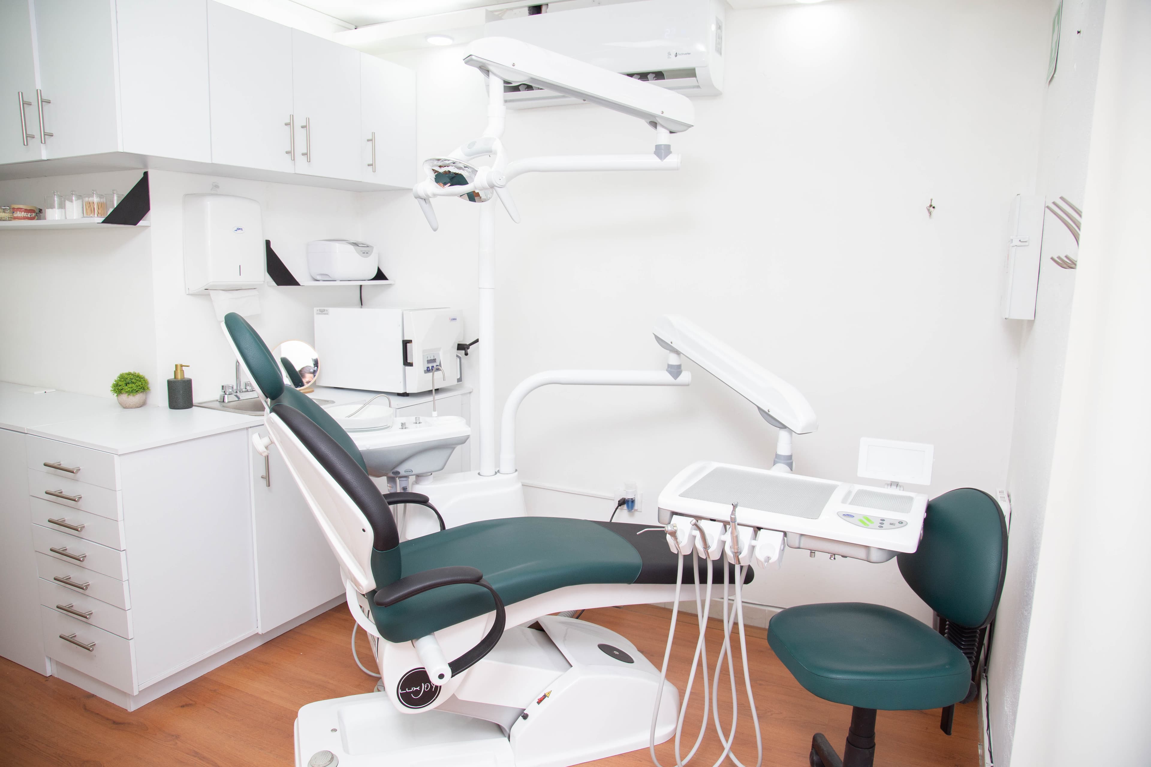 Vista alternativa del consultorio dental de Clínica IDEN
